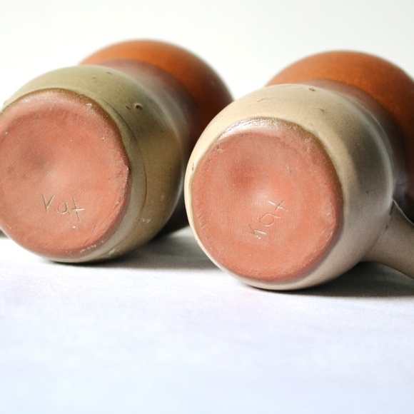 Set of 2 Handmade Pottery Earthenware Coffee Tea Mugs Signed by Artist Brown - Picture 4 of 10